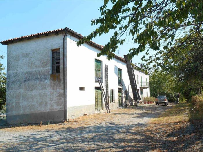 Casa con 6 locali in vendita in Melazzo