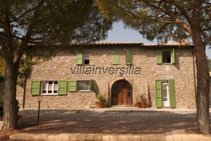 Casa con 6 locali in vendita in Cortona