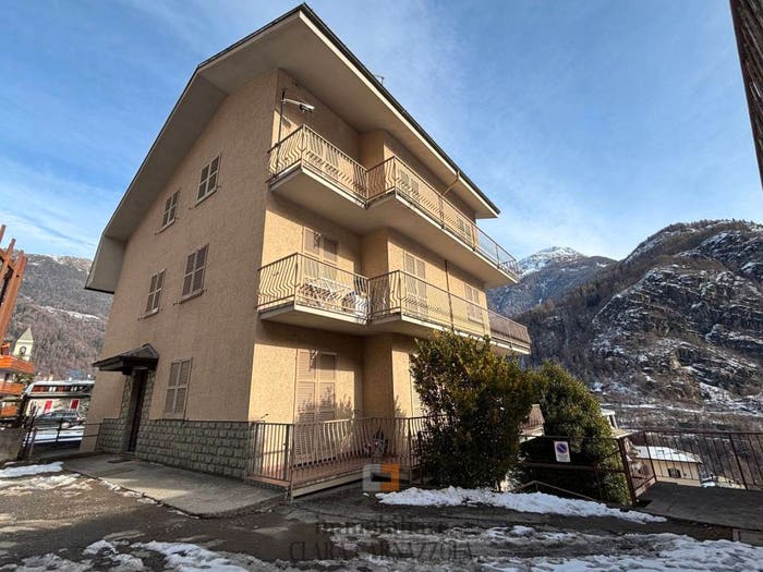 Appartamento con 5 locali in vendita in Via Guglielmo Marconi, Centro, Chiesa in Valmalenco