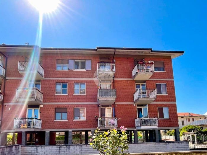 Appartamento bilocale in vendita in Via Lombardore, Centro, Leinì