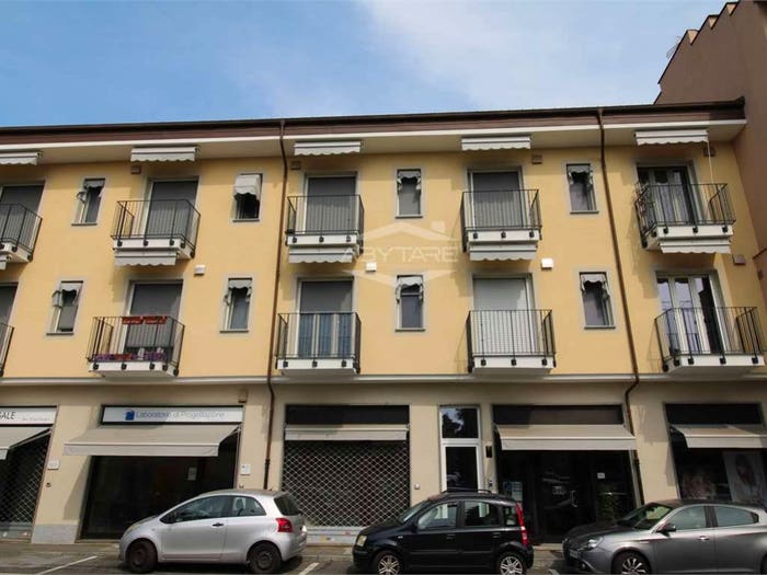 Appartamento trilocale in vendita in Via Maria Teresa Fornasio, Centro, Beinasco