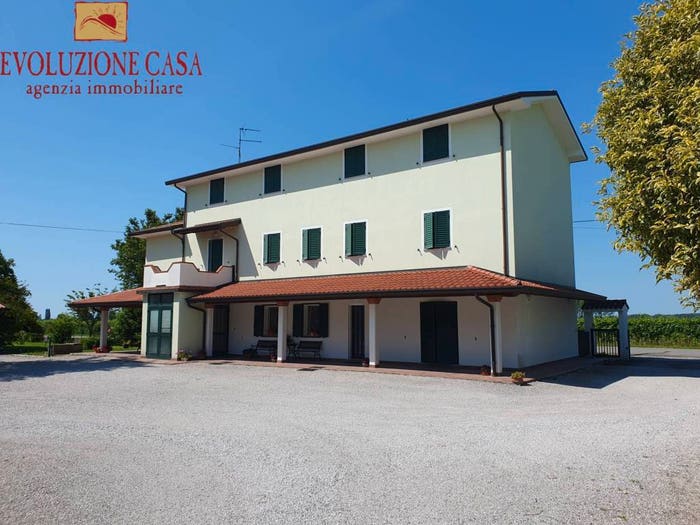 Casa con 6 locali in vendita in strada della grappetta, Staranzano