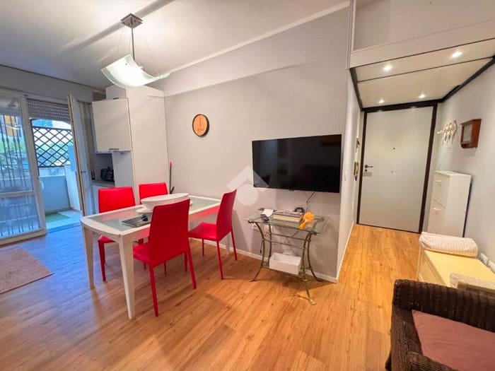Appartamento trilocale in vendita in Viale S Pellico, Cesenatico Levante, Cesenatico