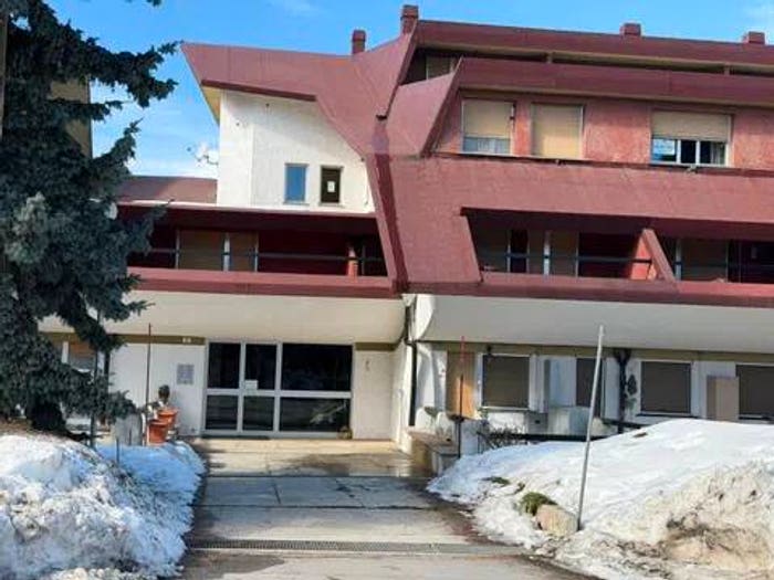 Appartamento quadrilocale in vendita in Piazzale San Greè, Saint Gree, Viola