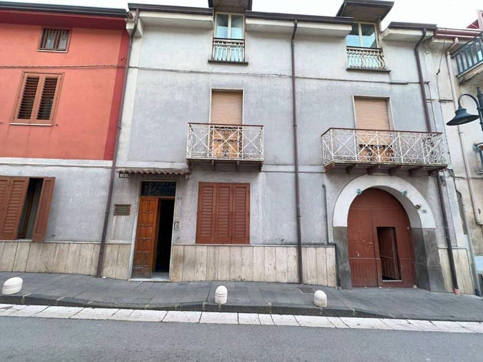 Casa con 6 locali in vendita in Via Guglielmo Marconi, Moschiano