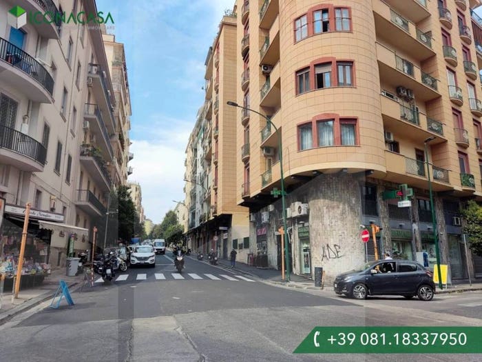 Appartamento quadrilocale in vendita in Via Pietro Castellino, Arenella, Napoli
