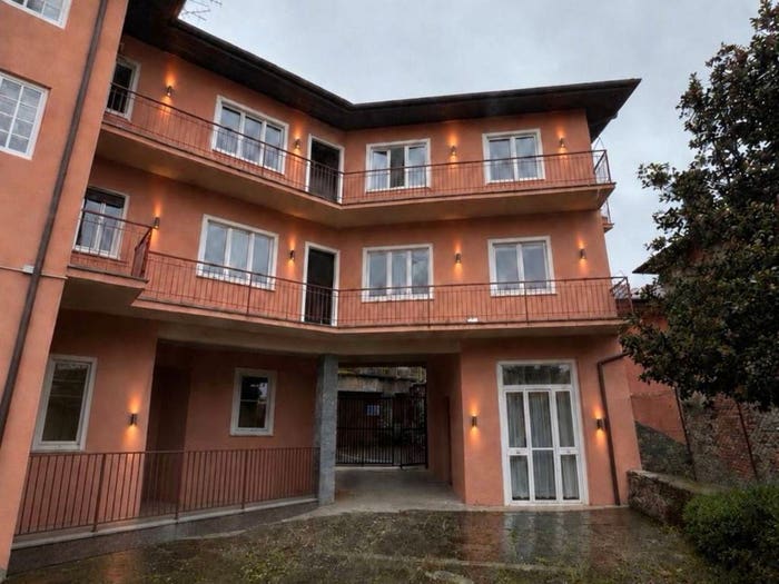 Appartamento trilocale in vendita in Via Bertoletti, Fosseno, Nebbiuno