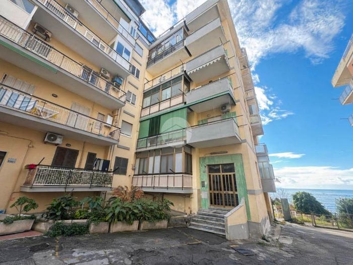 Appartamento bilocale in vendita in Via Alcide De Gasperi, Torre del Greco