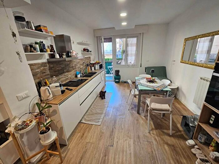 Appartamento trilocale in vendita in Via CHIAPPORI, Centro Città, Ventimiglia