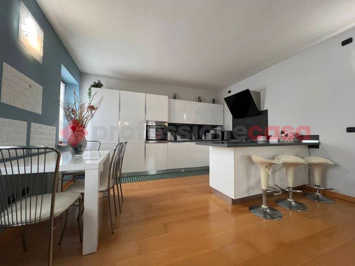 Appartamento quadrilocale in vendita in via luigi ferrari, Centro, Isola Rizza