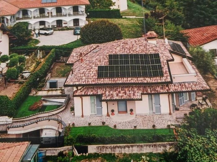 Casa con 6 locali in vendita in Montano, Montano Lucino