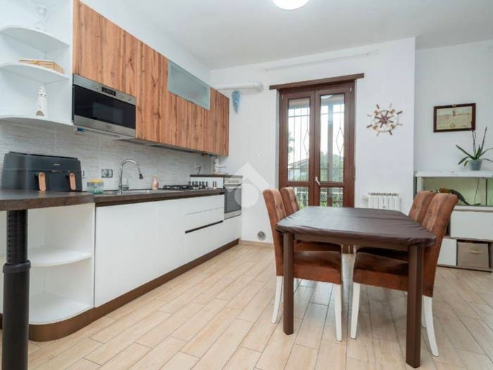 Appartamento trilocale in vendita in Via colleoni, Centro, Caselle Torinese