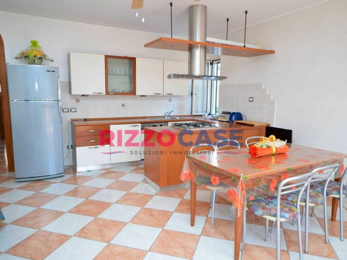 Casa trilocale in vendita in Via del Sole, Mirto, Crosia