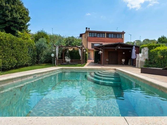 Casa con 6 locali in vendita in Via Colle Pallone Nuovo, Centro, Zagarolo