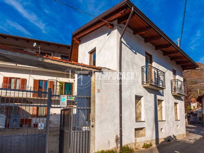 Appartamento bilocale in vendita in Via Fucine Inferiori, Centro, Condove