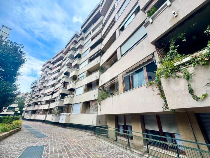 Appartamento trilocale in vendita in pzza Diaz, San Carlo Stazione, Monza