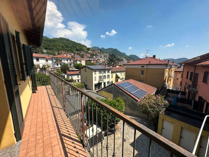 Appartamento bilocale in vendita in Via Martiri della Libertà, Centro, Calolziocorte