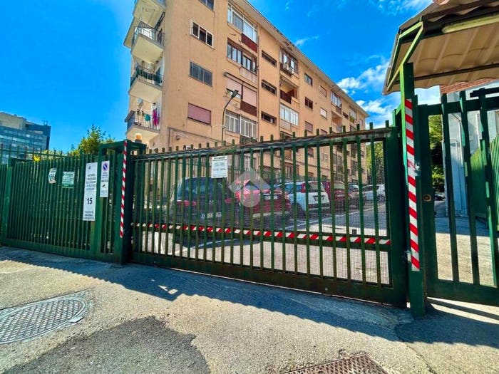 Appartamento quadrilocale in vendita in Via Monfalcone, Poggioreale, Napoli