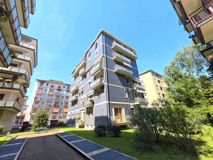 Appartamento trilocale in vendita in Via Carlo Cattaneo, Flora, Legnano