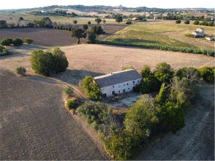 Casa con 6 locali in vendita in VIA II GUASTUGLIE, Monsano