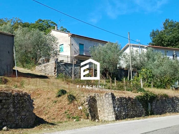 Casa quadrilocale in vendita in Via Capitonese, Narni Scalo, Narni