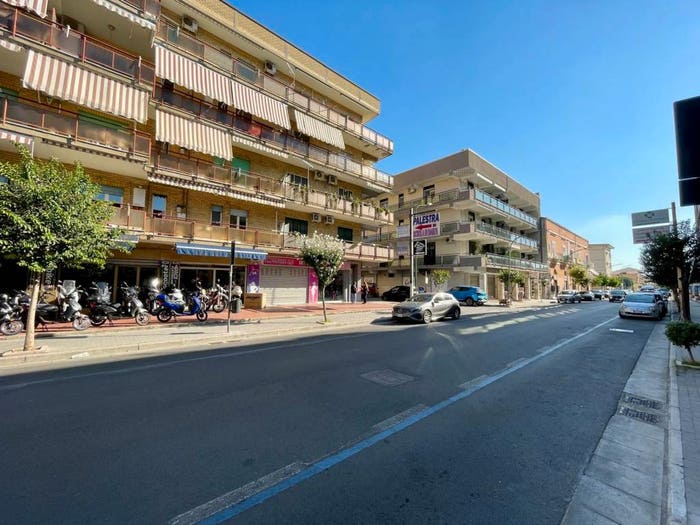 Appartamento trilocale in vendita in Via Napoli, Centro, Maddaloni