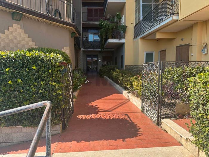 Appartamento quadrilocale in vendita in Via Noviziato Casazza, Viale Italia Montepiselli, Messina