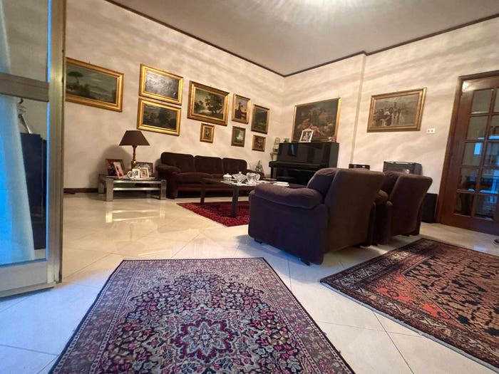 Appartamento con 5 locali in vendita in Via Giuseppe Maria Bosco, Centro Storico Corso Trieste, Caserta