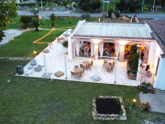 Casa con 6 locali in vendita in Viale Cala Ginepro, Orosei