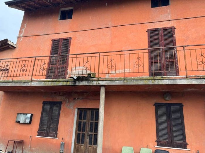 Casa con 6 locali in vendita in Via Morengo, Isorella