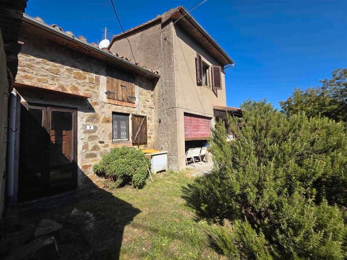 Casa con 6 locali in vendita in Località Pescina, Pescina, Seggiano