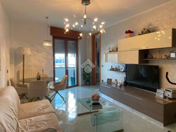 Appartamento trilocale in vendita in Via Napoli, Centro, Casalnuovo di Napoli