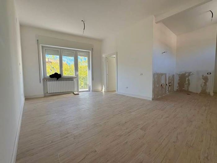 Appartamento quadrilocale in vendita in Piazza Guglielmo Marconi, Centro, Cassino