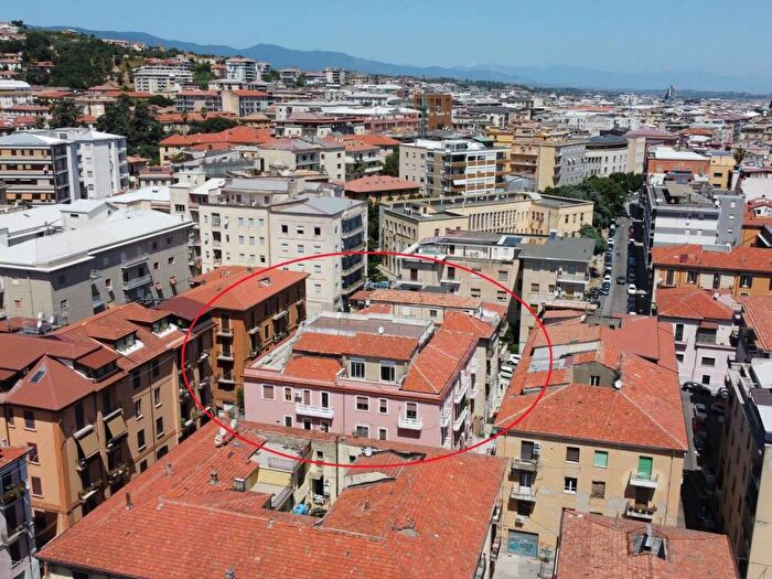 Casa con 6 locali in vendita in Via Monte San Michele, Centro, Cosenza