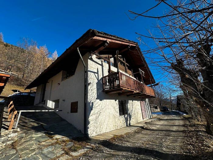 Casa con 6 locali in vendita in Località Bruè, Bardonecchia