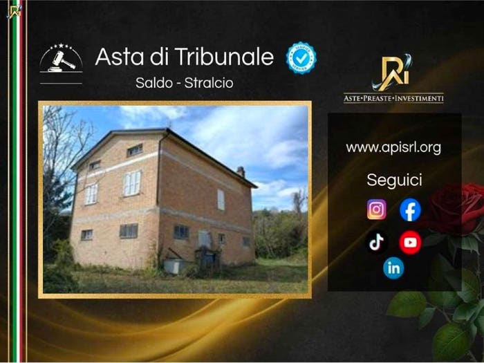 Appartamento con 5 locali in vendita in Via Vezzelli, Montegiorgio