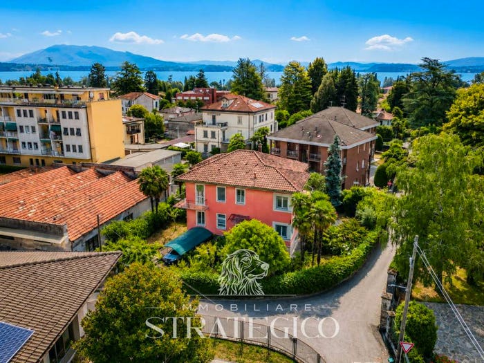 Casa con 6 locali in vendita in Via alle Zappe Sotto, Centro, Lesa