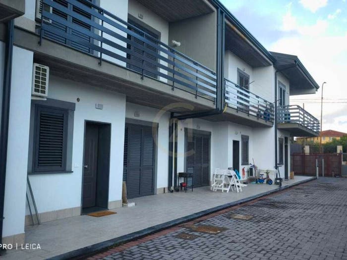 Casa quadrilocale in vendita in Trecastagni