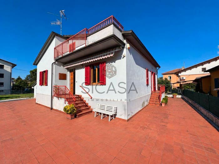 Casa con 6 locali in vendita in Via del Lavoro, Selci Lama, San Giustino