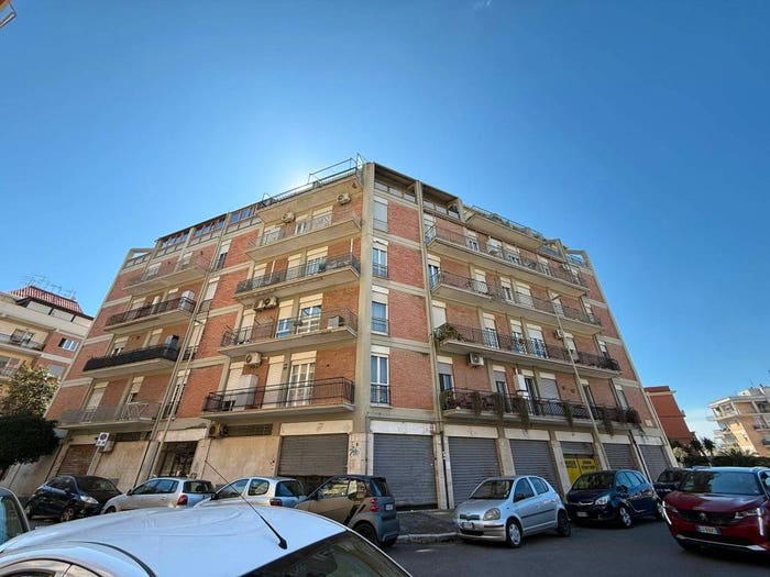 Appartamento quadrilocale in vendita in Via Climene, Ostia Ponente, Roma