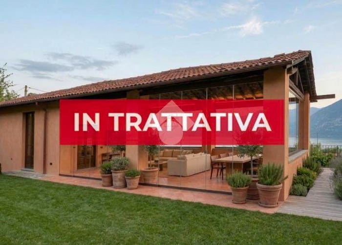 Casa trilocale in vendita in Via Silvio Bonomelli, Centro, Iseo