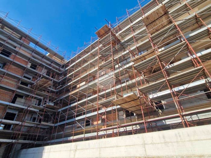 Appartamento quadrilocale in vendita in Via Pasquale Ianniello, Frattamaggiore