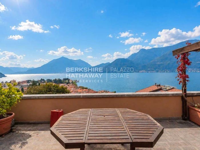 Casa con 6 locali in vendita in Via Novareno, Centro, Bellano