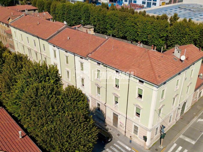 Casa con 6 locali in vendita in Via Volturno, Porta Milano, Brescia