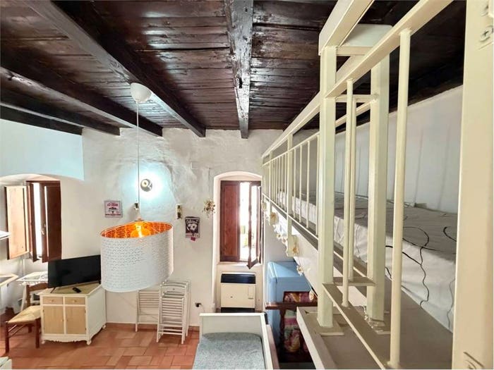 Appartamento bilocale in vendita in Piazza Torre dellOlio, Centro Storico, Spoleto