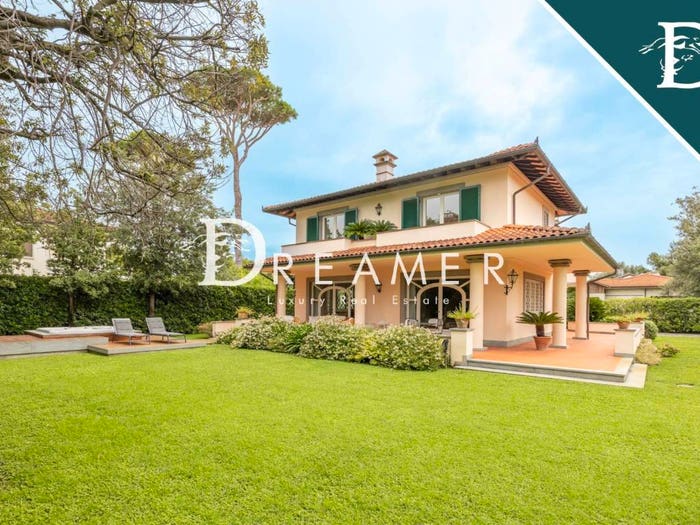 Casa con 6 locali in vendita in Via dell'Acqua, Centro, Forte dei Marmi