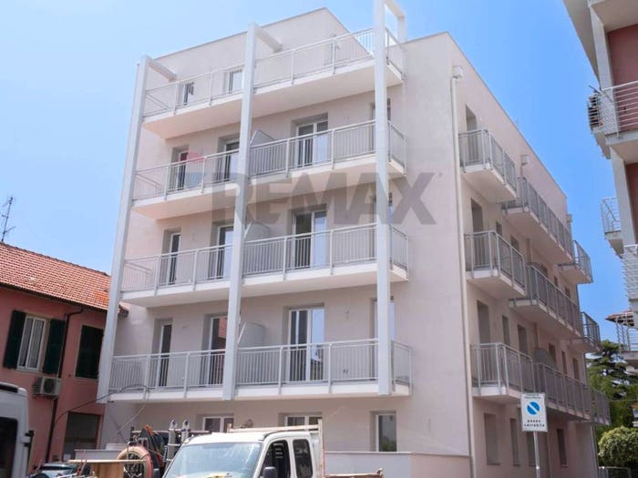 Appartamento bilocale in vendita in Centro, Diano Marina