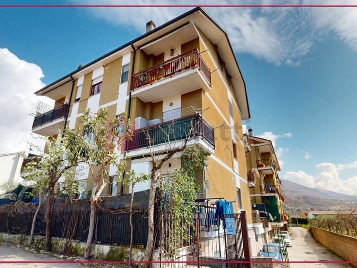 Appartamento quadrilocale in vendita in via Liguria rieti, Rieti