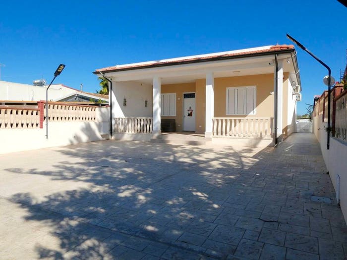 Casa con 5 locali in vendita in Via delle Orchidee, Santa Maria Del Focallo, Ispica