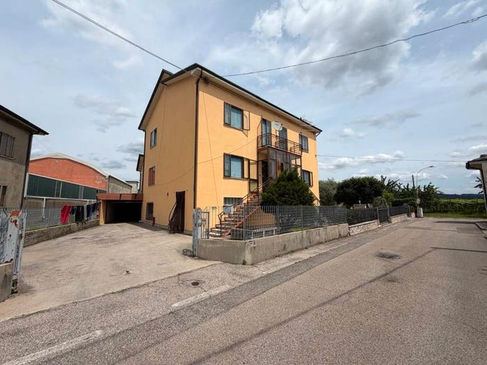 Casa con 5 locali in vendita in Via Giacomo Aroldi, Brognoligo Costalunga, Monteforte d'Alpone